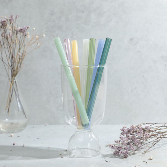 thick short straws in cup